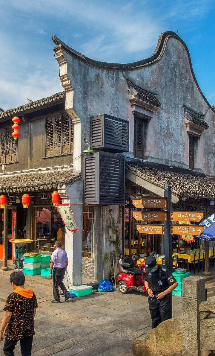 35体育乔尔·恩比德连续第20场比赛得分超过30分